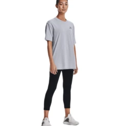Under Armour Graphic Oversized Short-Sleeve Shirt - Women's -Aerelle Style Shop 1044490 800 auto