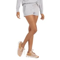 Vuori Halo Performance Short - Women's -Aerelle Style Shop 1063176 800 auto