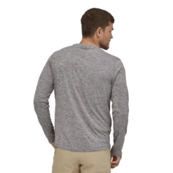 Patagonia Capilene Cool Daily Graphic Long Sleeve Shirt - Men's 8 Patagonia Capilene Cool Daily Graphic Long Sleeve Shirt - Men's -Aerelle Style Shop 1091355 800 auto