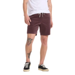 Vuori Optimist Short - Men's -Aerelle Style Shop 1110890 800 auto