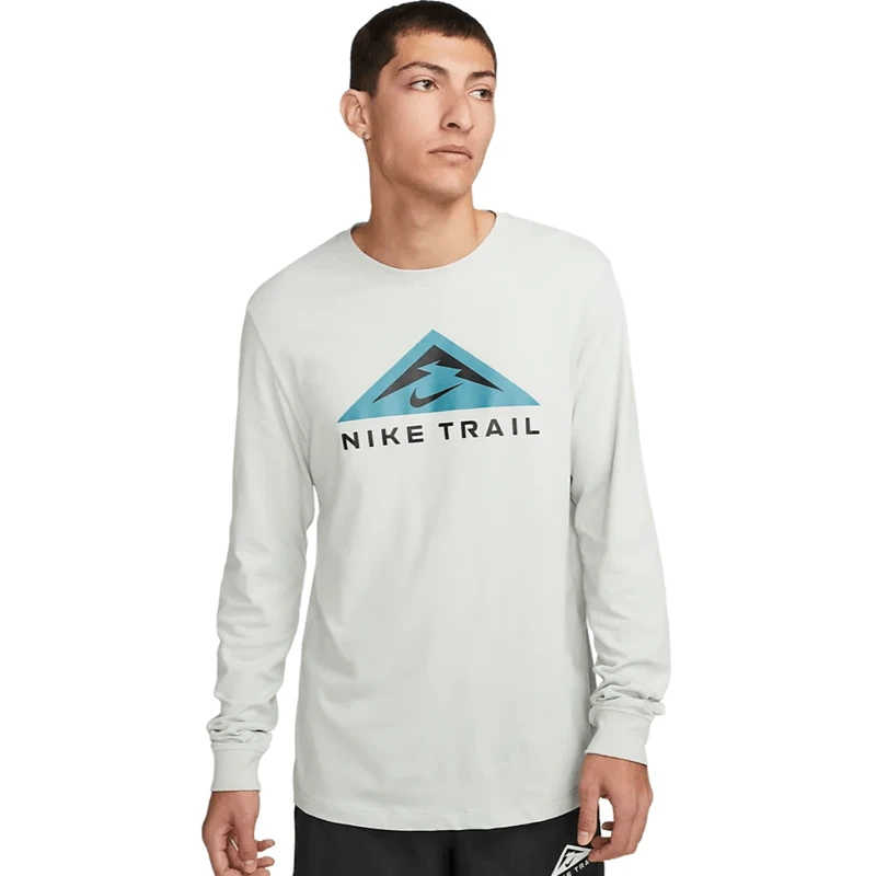 Nike Dri-FIT Long-Sleeve Trail Running Crew - Men's 5 Nike Dri-FIT Long-Sleeve Trail Running Crew - Men's - Image 3
