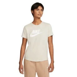Nike Sportswear Essentials Logo T-Shirt - Women's 7 Nike Sportswear Essentials Logo T-Shirt - Women's -Aerelle Style Shop 1271131 800 auto