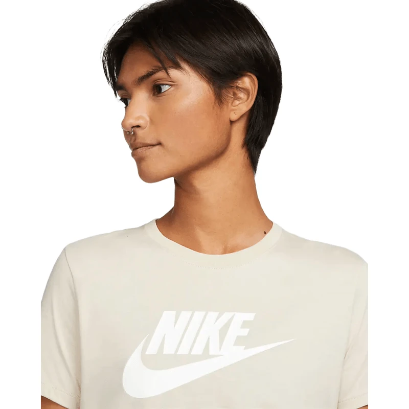 Nike Sportswear Essentials Logo T-Shirt - Women's 5 Nike Sportswear Essentials Logo T-Shirt - Women's - Image 3