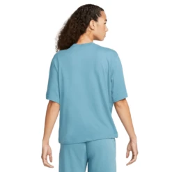 Nike Dri-FIT T-Shirt - Women's