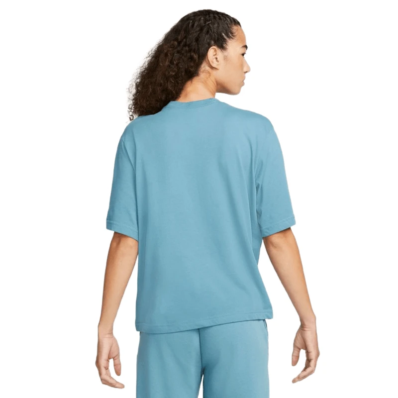 Nike Dri-FIT T-Shirt - Women's 3 Nike Dri-FIT T-Shirt - Women's