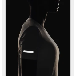 Under Armour Seamless Stride Short-Sleeve - Women's -Aerelle Style Shop 1282500 800 auto