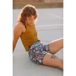 Youer Gains Short - Women's -Aerelle Style Shop 1373758 800 auto