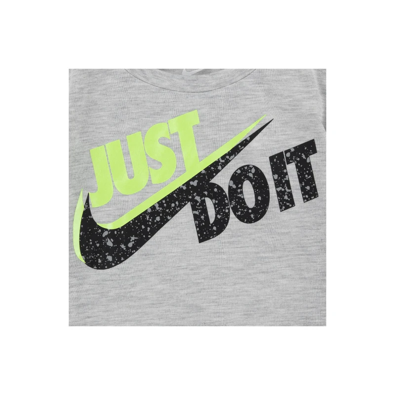 Nike Boxy T-Shirt And Short Set - Girls' 4 Nike Boxy T-Shirt And Short Set - Girls' - Image 2
