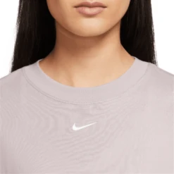 Nike Sportswear T-Shirt - Women's -Aerelle Style Shop 1456937 800 auto